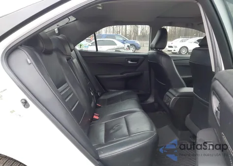 2017 Toyota Camry Xle V6 z USA, uszkodzony, nr VIN 4T1BK1FKXHU582304